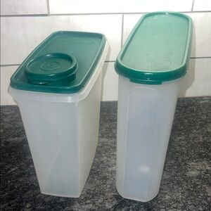 Vintage Tupperware Modular Mate and Cereal Container Green lids. Exc condition